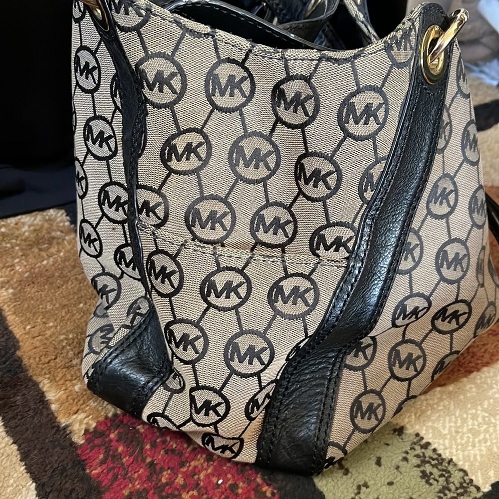 Purse - Picture 6 of 7